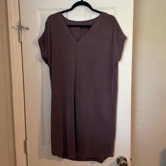 Tahari Women's V-Neck Dress in Deep Purple - Picture 2 of 4